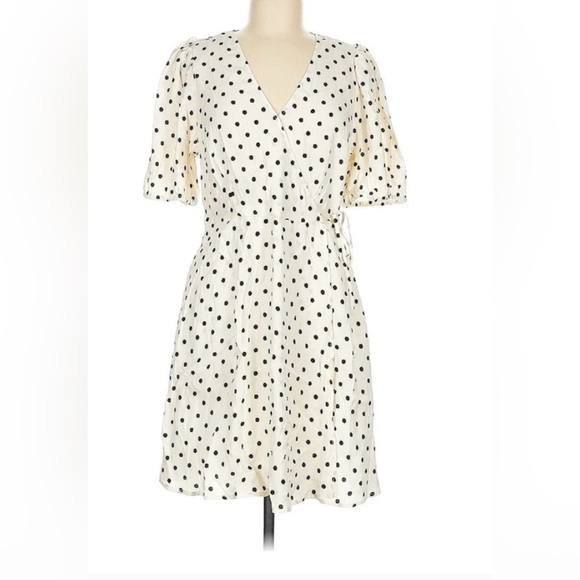 Women's Balloon Short Sleeve Mini Wrap Dress - Picture 2 of 11